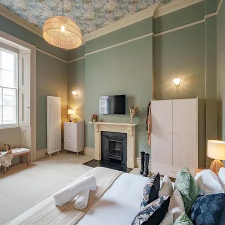 The Sovereign Suite - 2 Bedroom Apartment In Central Bristol By Mint Stays Exterior photo