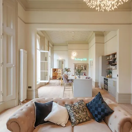The Sovereign Suite - 2 Bedroom Apartment In Central Bristol By Mint Stays Exterior photo