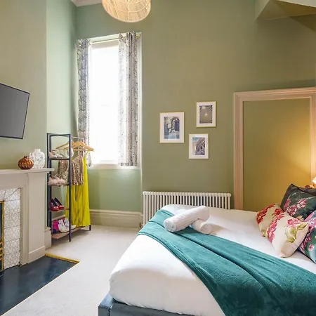 The Sovereign Suite - 2 Bedroom Apartment In Central Bristol By Mint Stays Exterior photo