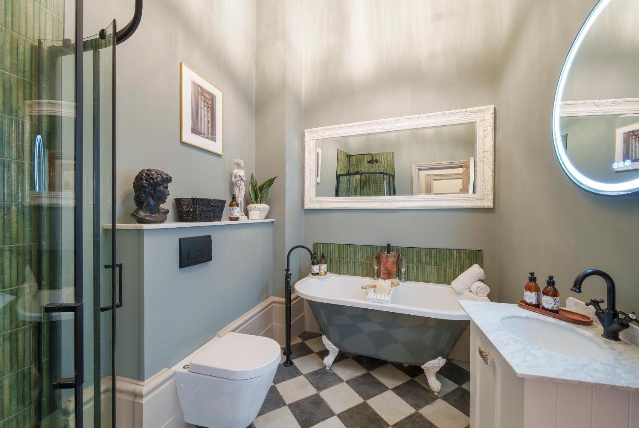 The Sovereign - 2 Bedroom In By Mint
